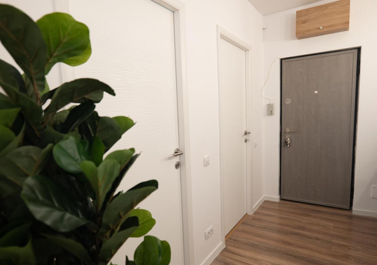 Garsoniera Lux Tineretului Apartment Bukares Bagian luar foto